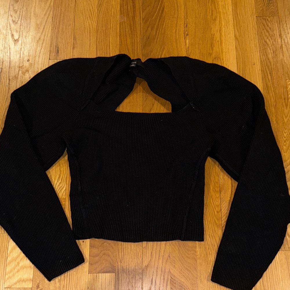 Fate Black Ribbed Knit Cropped Sweater- small